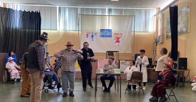 “La maschera del sorriso”, Anffas Vco porta in scena il nuovo spettacolo teatrale