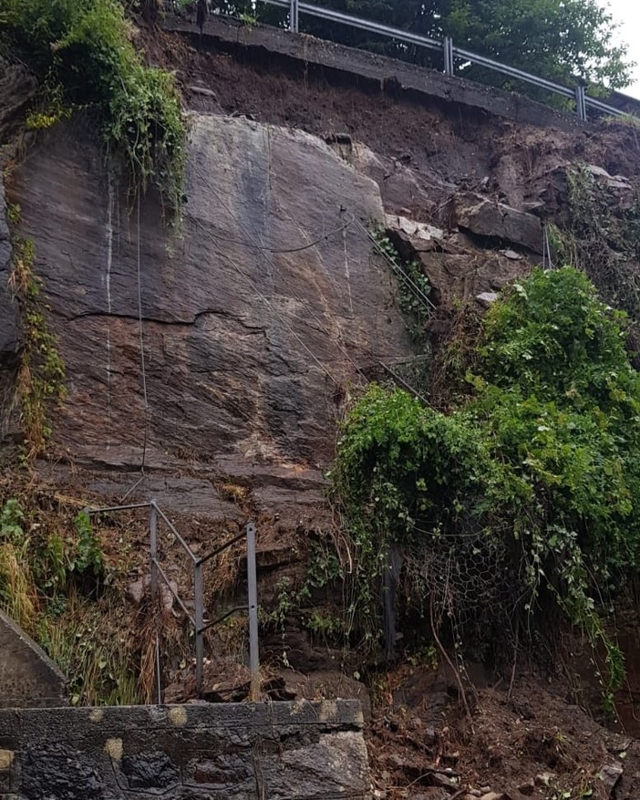 Ornavasso, strada del Boden parzialmente chiusa per cedimento dopo le forti piogge