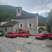 Incendio tra Vogogna e Beura Cardezza: "La situazione migliora, ma la guardia resta alta" Incendio tra Vogogna e Beura Cardezza: "La situazione migliora, ma la guardia resta alta"