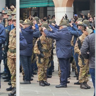 La cerimonia di Bassano del Grappa: l'alpino Sofia Russo 'riceve il cappello'