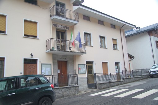 Incendio all’Alpe Colma dichiarato estinto, riaprono i sentieri Incendio all’Alpe Colma dichiarato estinto, riaprono i sentieri