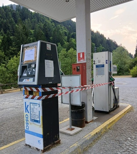 Sotto sequestro l'impianto di carburante di Bannio Anzino