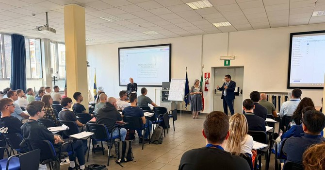 Polizia Locale, al via il 101° corso di formazione per nuovi agenti Polizia Locale, al via il 101° corso di formazione per nuovi agenti