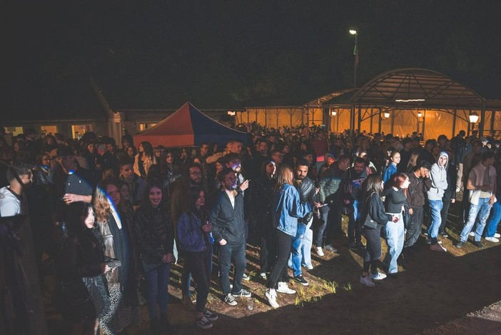 Coachellula accende Trontano: domani musica, street food e solidarietà con D.O.M.O.