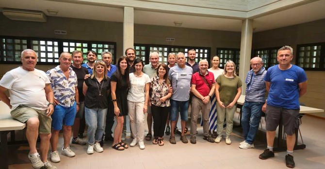 La foto di gruppo al termine del consiglio comunale a Piedimulera La foto di gruppo al termine del consiglio comunale a Piedimulera
