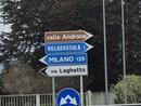 E alla rotatoria del Laghetto dei sogni spunta l'indicazione per 'Valle Androna'