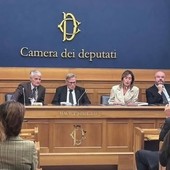 L'ex procuratore di Verbania Corrado Lembo ha ricordato alla Camera la lotta contro ‘Ndrangheta in Ossola L'ex procuratore di Verbania Corrado Lembo ha ricordato alla Camera la lotta contro ‘Ndrangheta in Ossola