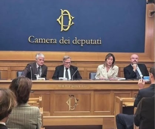 L'ex procuratore di Verbania Corrado Lembo ha ricordato alla Camera la lotta contro ‘Ndrangheta in Ossola L'ex procuratore di Verbania Corrado Lembo ha ricordato alla Camera la lotta contro ‘Ndrangheta in Ossola