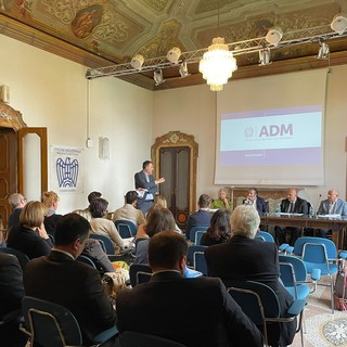 Seminario a Villa Pariani: imprese e Dogane a confronto su Incoterms, regolarizzazioni e Aeo