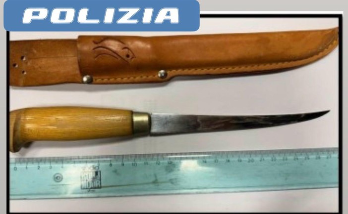 Aggressione in un condominio a Domodossola: minacciato con un coltello da uno sconosciuto