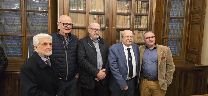 Domodossola, inaugurata la Fiera del libro illustrato per l’infanzia “Fiabe senza confini”
