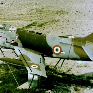 Il Fiat G91 collocato all'aviosuperficie di Masera anni fa