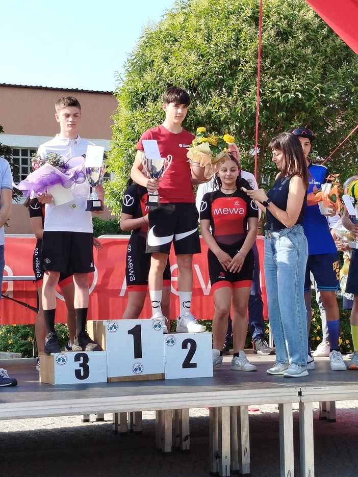 Ciclismo, Fighetti secondo a Turbigo