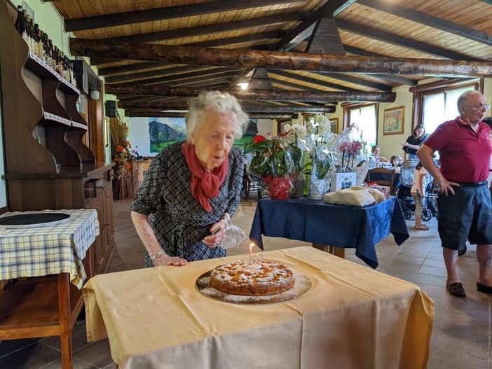 Cento candeline per Innocenza Antonini