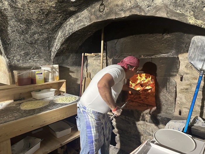 Lo Pan Ner entra nel vivo, una domenica tra pane di segale, escursioni e antichi mestieri