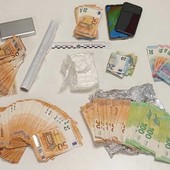 Verbania, sequestrati oltre 250 grammi di cocaina e 25 mila euro: arrestato un 27enne Verbania, sequestrati oltre 250 grammi di cocaina e 25 mila euro: arrestato un 27enne