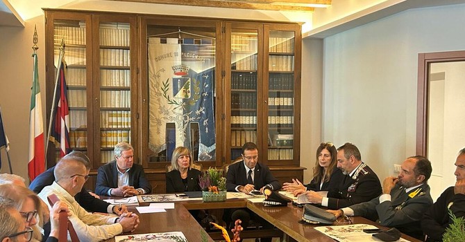 Macugnaga, incontro tra il prefetto e i sindaci della Valle Anzasca: al centro sicurezza e viabilità Macugnaga, incontro tra il prefetto e i sindaci della Valle Anzasca: al centro sicurezza e viabilità