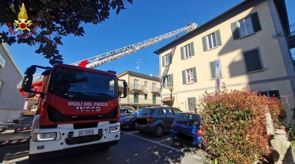 Vento nel Vco, oltre 150 interventi dei vigili del fuoco: emergenza in via di rientro