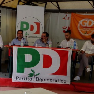 ''I consiglieri comunali devono dimettersi. Va ripristinata una situazione di legalità''