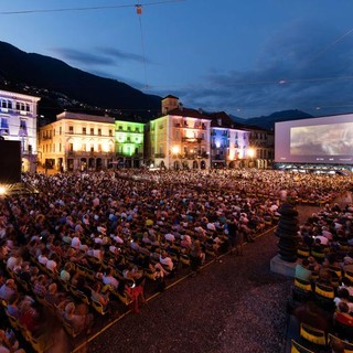 Locarno 78 al via: il cinema d’autore illumina Piazza Grande