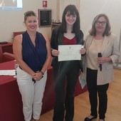 La studentessa Melania Maini trionfa ai campionati italiani di economia e finanza