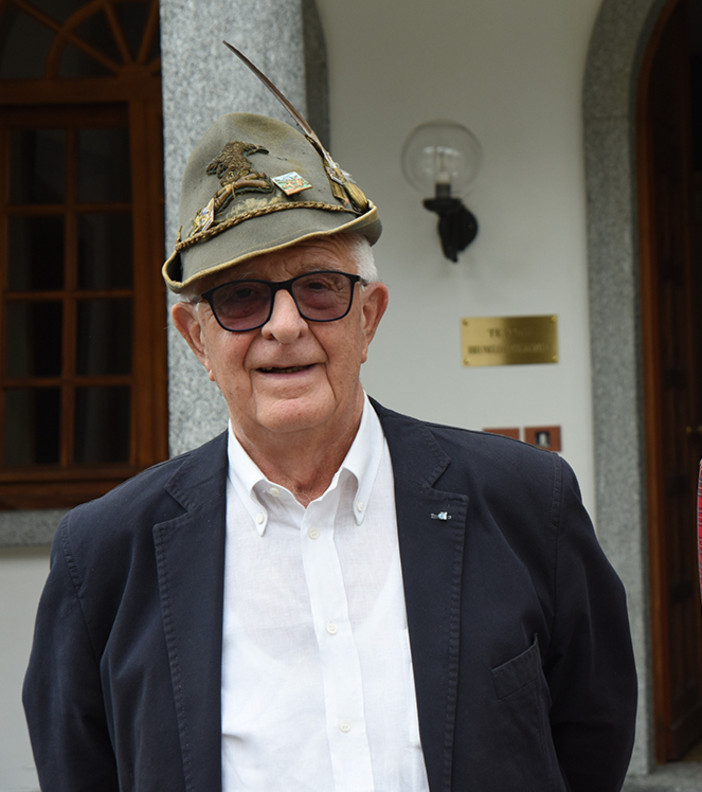 Maurizio Gozzelino, fu l'inventore del Crodino Maurizio Gozzelino, fu l'inventore del Crodino