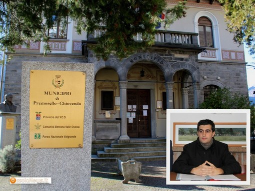 Il municipio di Premosello Chiovenda e l'assessore Massimo Macchi
