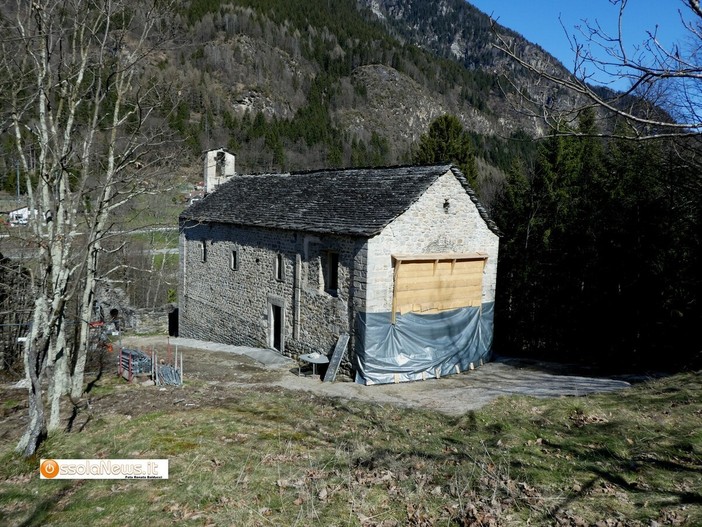L'oratorio di San Bernardo a Premia L'oratorio di San Bernardo a Premia