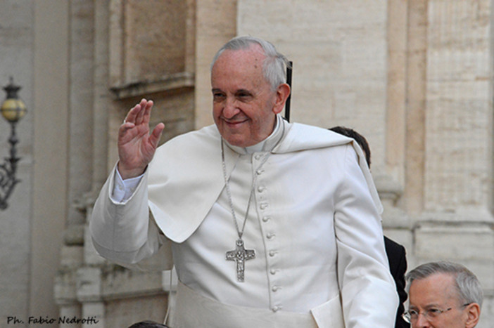 Cinque giorni di lutto nazionale per la morte di Papa Francesco