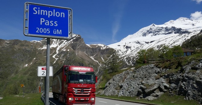Incidente in Svizzera: temporaneamente chiuso il passo del Sempione