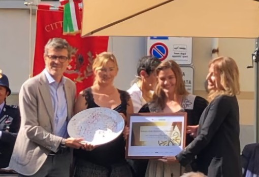 A Lara e Silvia Pennati il premio ''Resistenza casearia'' a  Cheese 2025 VIDEO