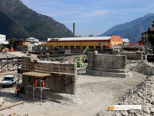 Proseguono i lavori del ponte sul torrente Anza Proseguono i lavori del ponte sul torrente Anza