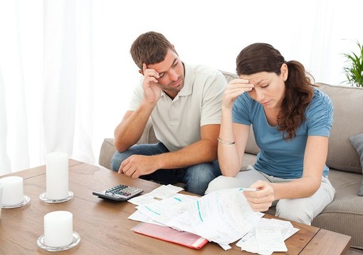 Caro energia, rincari del 44% sulle bollette d'autunno: nel Vco spesa media di 1.127 euro a famiglia Caro energia, rincari del 44% sulle bollette d'autunno: nel Vco spesa media di 1.127 euro a famiglia