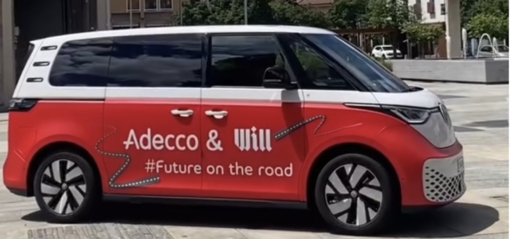 A Domodossola arriva il van di Adecco, la filiale mobile pronta a presentare le opportunità di lavoro sul territorio
