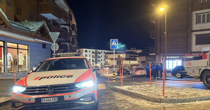 Crans Montana, scampate all’inferno: due ragazze del VCO salve per pochi gradini