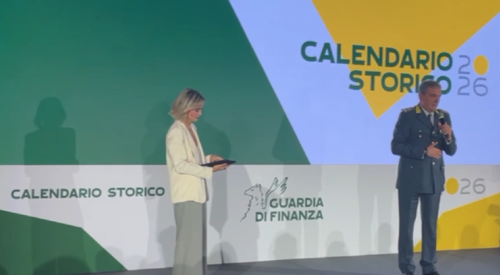 Presentato il Calendario 2026 della Guardia di finanza: “Tre colori, un mondo”