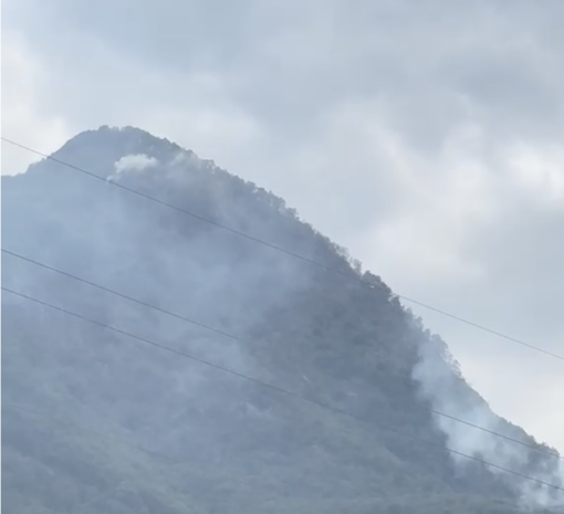 Due incendi dopo il temporale: fulmini innescano roghi a Piedimulera Due incendi dopo il temporale: fulmini innescano roghi a Piedimulera