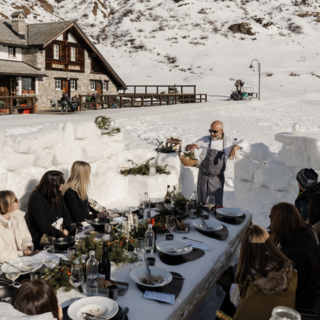 A Riale il banchetto nella neve con lo chef Matteo Sormani