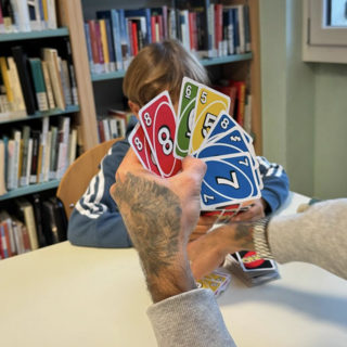 “Storie piccine” e “In gioco con papà”: doppio appuntamento per famiglie in biblioteca