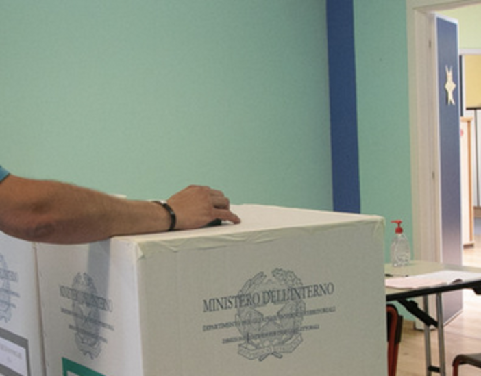 Referendum sulla giustizia: urne aperte oggi e domani, ecco come e quando votare Referendum sulla giustizia: urne aperte oggi e domani, ecco come e quando votare