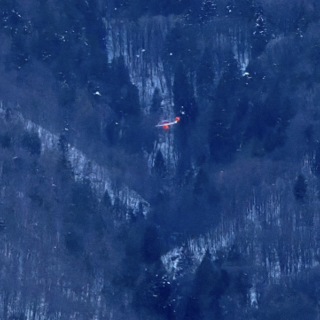 Tre persone recuperate dall'elicottero dei Vigili del fuoco sopra Vallesone