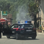 Furgone avvolto dalle fiamme a Varzo VIDEO Furgone avvolto dalle fiamme a Varzo VIDEO