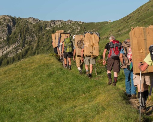 “Oltre ogni Limite”: trekking tra pascoli, memoria e libertà