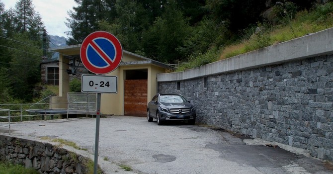 La stazione di partenza della teleferica che sale a Camposecco