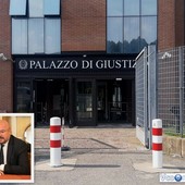 Il Tribunale di Verbania, nel riquadro il senatore Enrico Borghi Il Tribunale di Verbania, nel riquadro il senatore Enrico Borghi