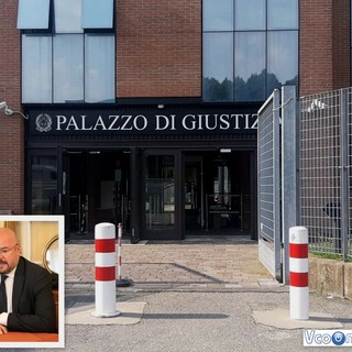 Il Tribunale di Verbania, nel riquadro il senatore Enrico Borghi