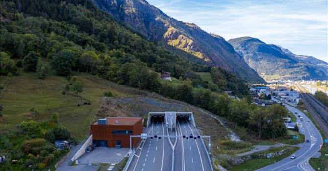Vallese, il tunnel Eyholz verrà chiuso di notte per lavori di manutenzione Vallese, il tunnel Eyholz verrà chiuso di notte per lavori di manutenzione