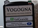 Nessuna bomba, ma un trolley pieno di vestiti Nessuna bomba, ma un trolley pieno di vestiti