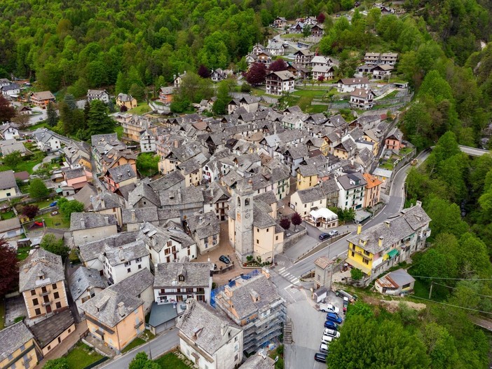 Emergenza idrica rientrata a Crana: concluso il supporto operativo di Acqua Novara Vco Emergenza idrica rientrata a Crana: concluso il supporto operativo di Acqua Novara Vco