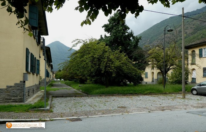 L'area dove si trovava il parco giochi che è stato rimosso da Atc